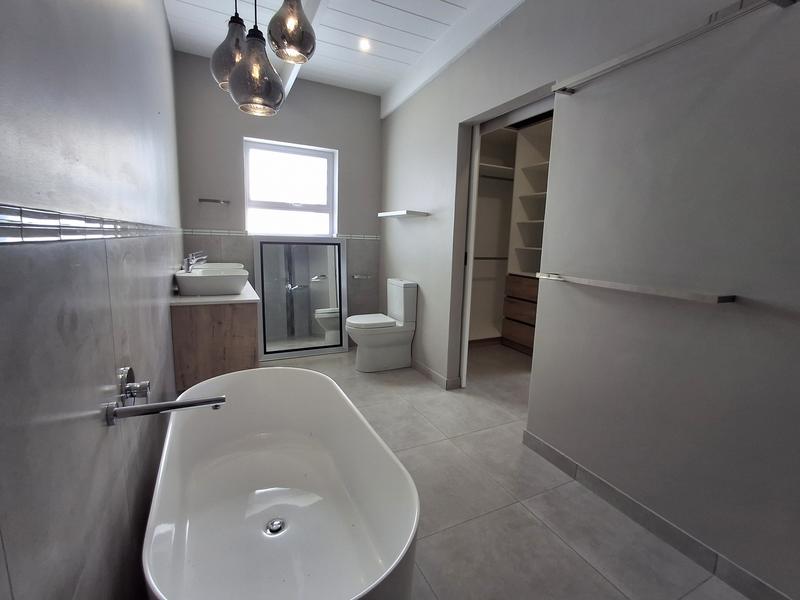 3 Bedroom Property for Sale in Lampiesbaai Western Cape